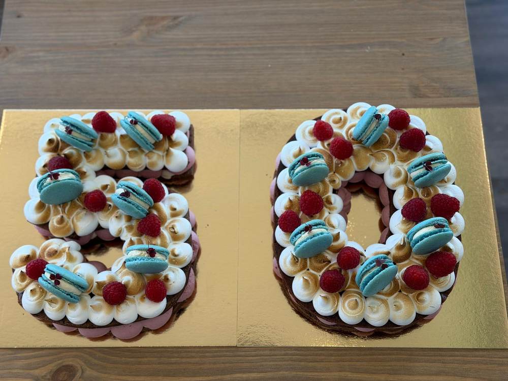 Sifferbakelser i formen 50